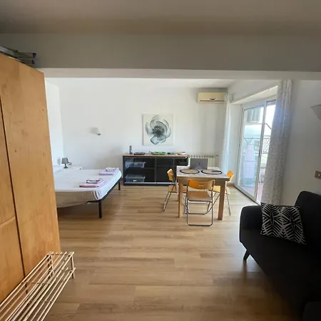 Bright And Cozy Near Trastevere Station * Rome