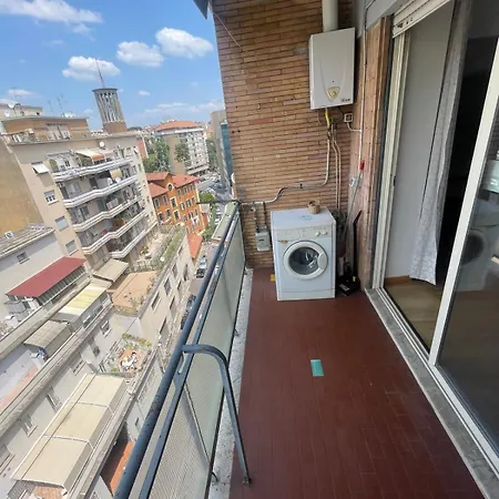 Apartament Bright&cozy Near Trastevere Station
