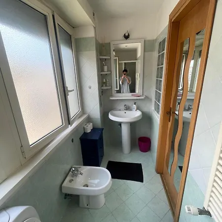 Bright&cozy Near Trastevere Station * Rzym