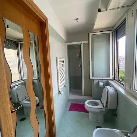 Bright&cozy Near Trastevere Station Apartament